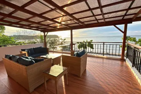 012c5c7893a1180c42d2ac8e764425272389eb5cd5085c1fcbbfbe0eb24ac124