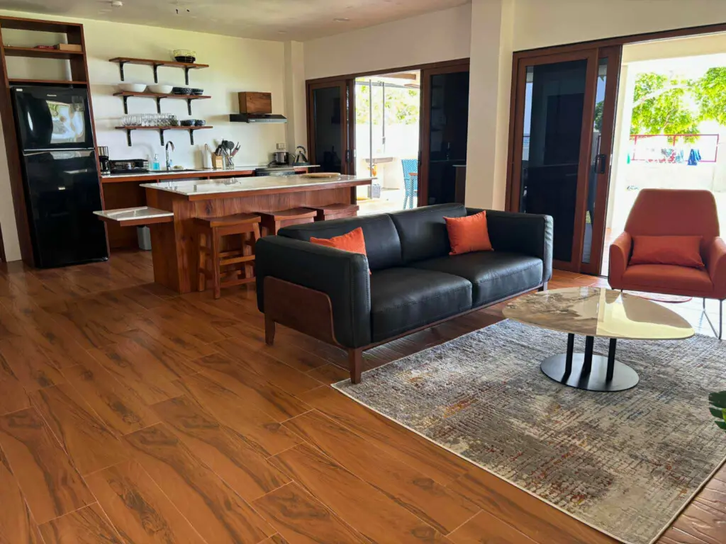 5aceac1e27a9c4682086bf348fe2ee4077cb50999fdb036da3c5d3609650f9cd