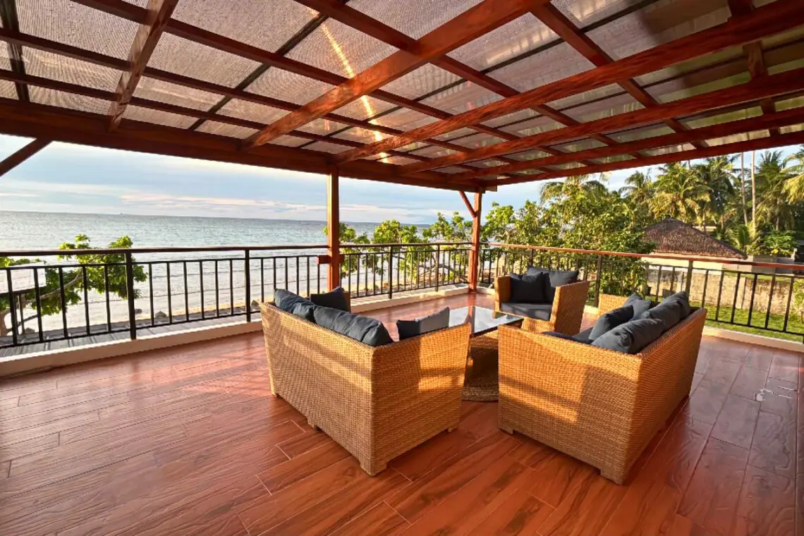 f051939f08941d9d88fe3ab5a109fbba20a87f5a617eb9031d3957de8cae5156